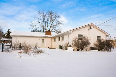Tiny photo for 955 Amberly Place, Columbus, OH 43220 (MLS # 226002896)