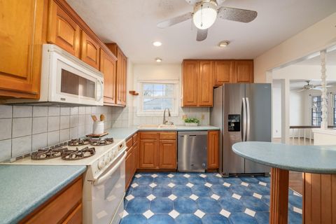 Tiny photo for 955 Amberly Place, Columbus, OH 43220 (MLS # 226002896)