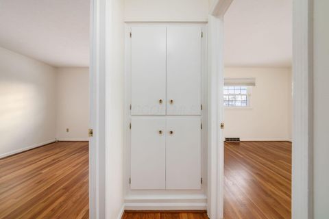 Tiny photo for 955 Amberly Place, Columbus, OH 43220 (MLS # 226002896)