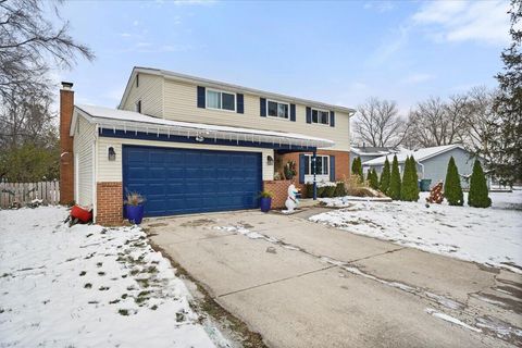 Photo of 1322 Bolenhill Court, Columbus, OH 43229 (MLS # 225042426)