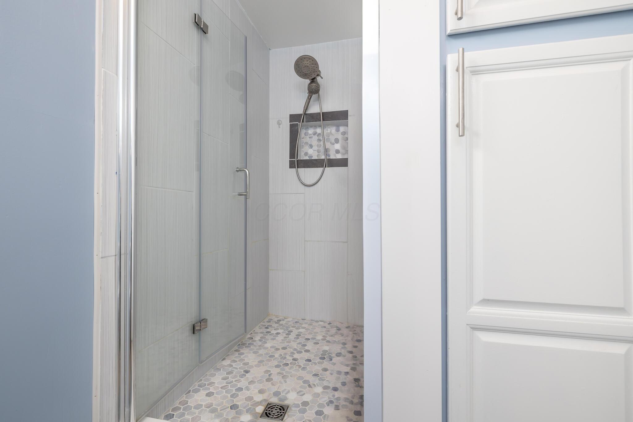 11177 Sassafrass Road, Lakeview, Ohio image 36
