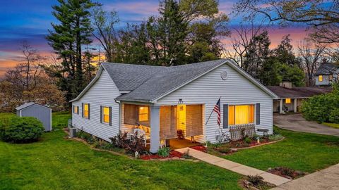 Photo of 177 N High Street, Jackson, OH 45640 (MLS # 226011884)