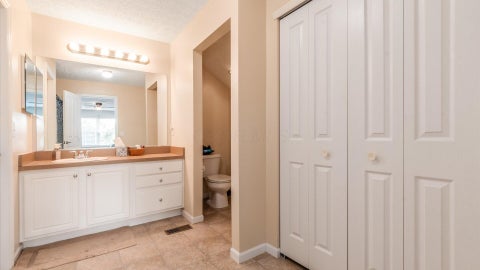 Tiny photo for 4142 Aumbrey Court 32 #32, New Albany, OH 43054 (MLS # 226037502)