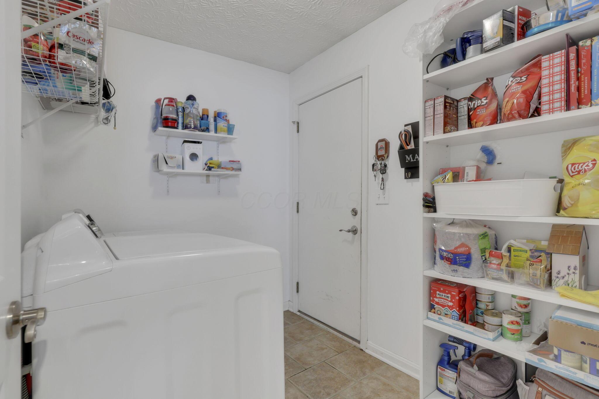 9689 New California Drive, Plain City, Ohio image 17