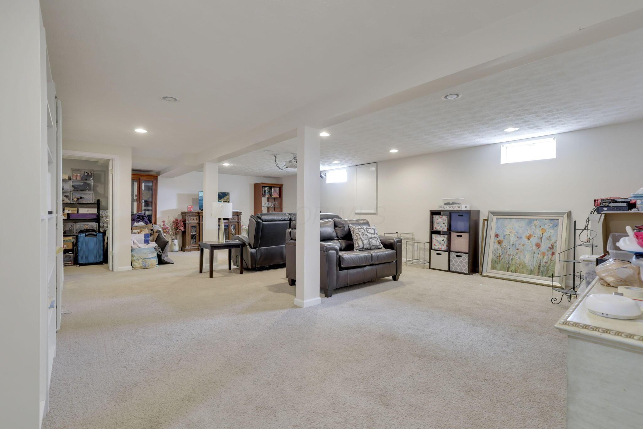 9689 New California Drive, Plain City, Ohio image 35