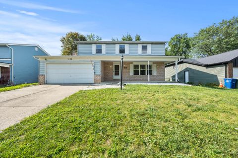 Photo of 3129 Rainier Avenue, Columbus, OH 43231 (MLS # 225031253) Photo of 3129 Rainier Avenue, Columbus, OH 43231 (MLS # 225031253)