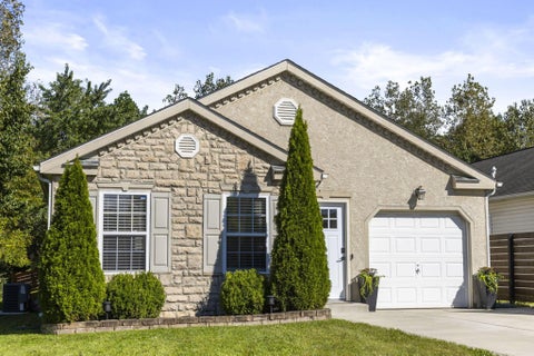 Photo of 2796 Sussex Place Drive, Grove City, OH 43123 (MLS # 226036761)