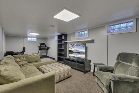 Tiny photo for 2666 Shrewsbury Road, Columbus, OH 43221 (MLS # 225040980)