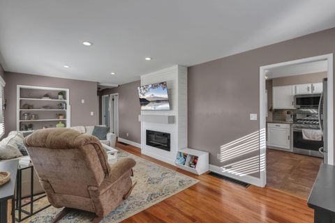 Tiny photo for 2666 Shrewsbury Road, Columbus, OH 43221 (MLS # 225040980)