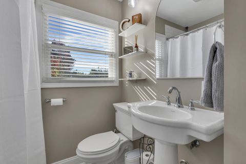 Tiny photo for 2666 Shrewsbury Road, Columbus, OH 43221 (MLS # 225040980)