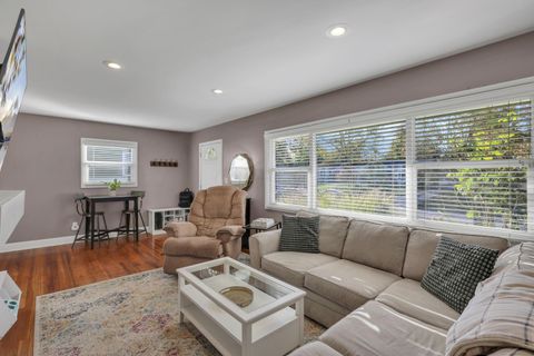 Tiny photo for 2666 Shrewsbury Road, Columbus, OH 43221 (MLS # 225040980)