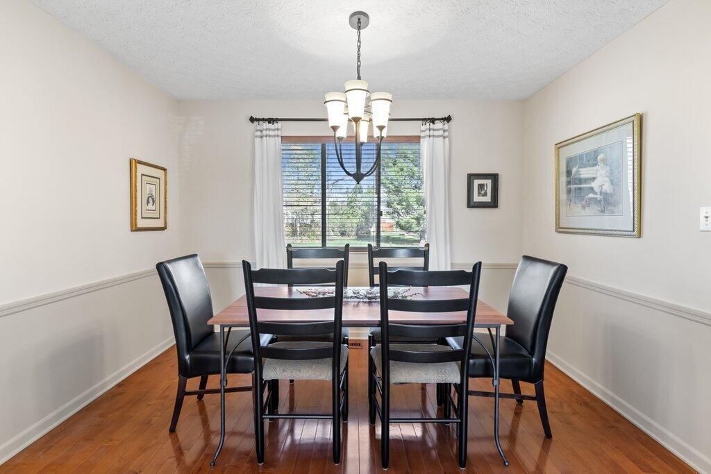 1658 Cayuga Court, Grove City, Ohio image 17