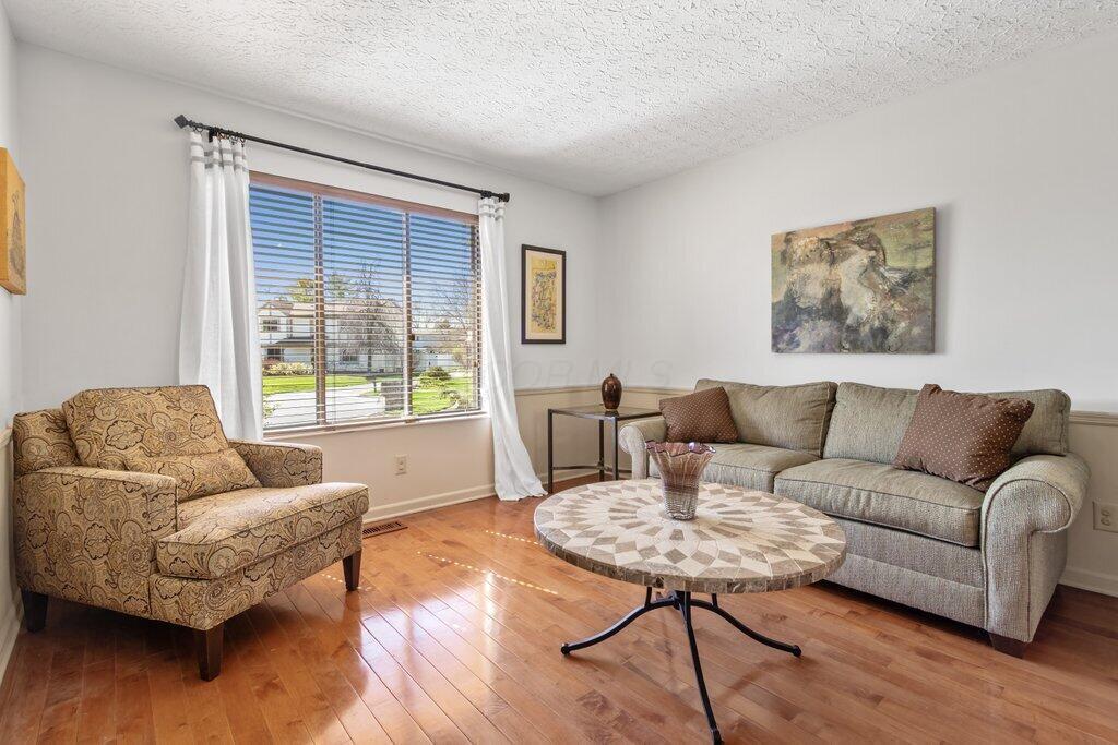 1658 Cayuga Court, Grove City, Ohio image 19