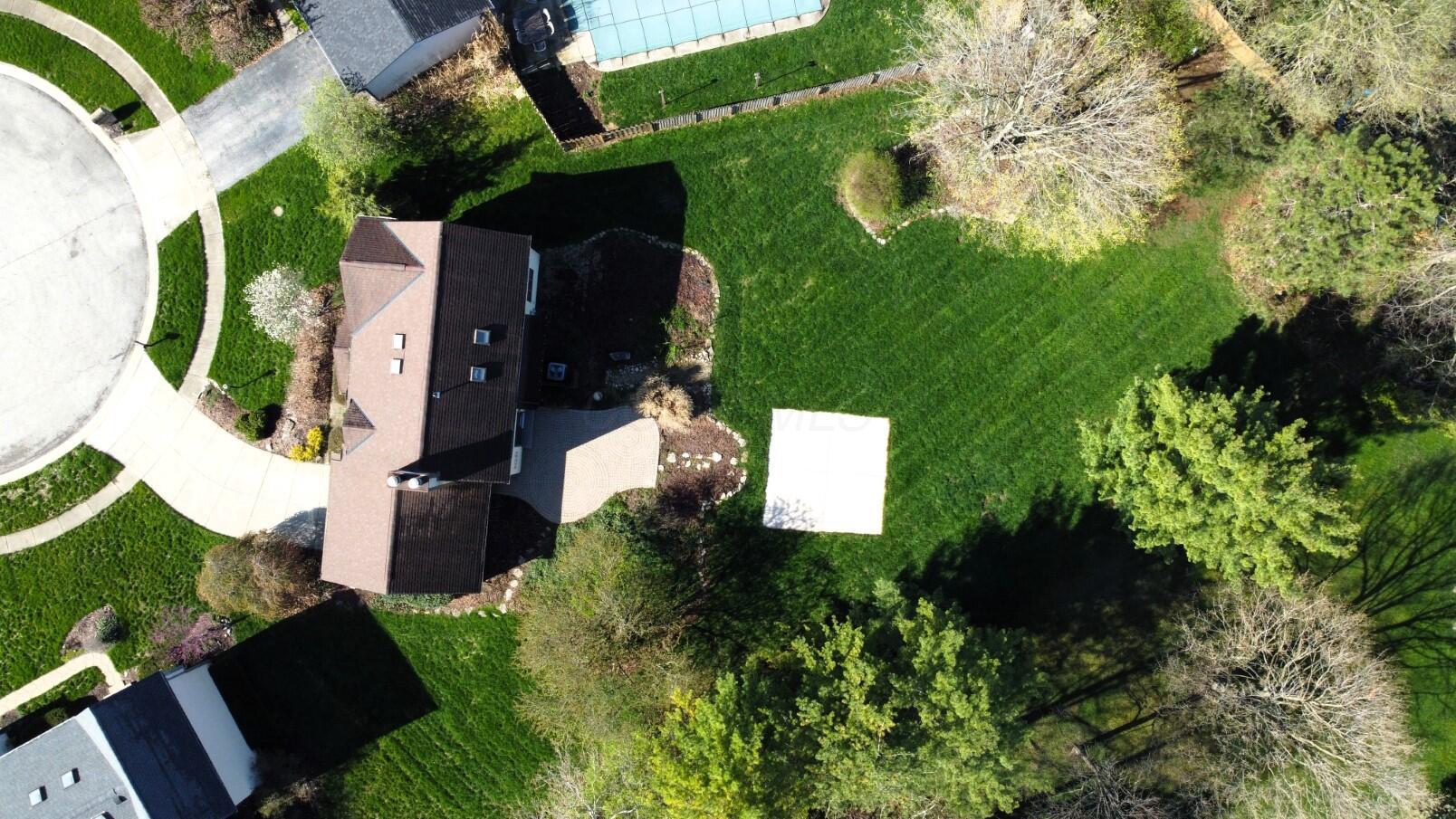 1658 Cayuga Court, Grove City, Ohio image 39
