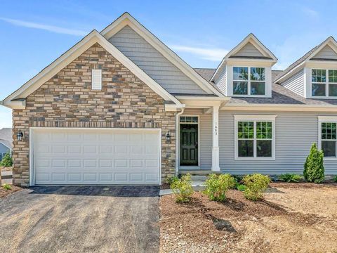 Photo of 1683 Bookfield Lane, Grove City, OH 43123 (MLS # 224043565)