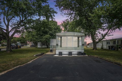 Photo of 71 Knollwood Court, South Bloomfield, OH 43103 (MLS # 225038421)