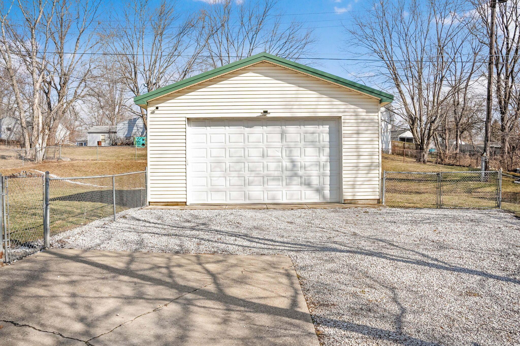 206 Sunset Drive, Johnstown, Ohio image 18