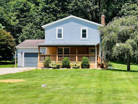 Photo of 41 N Lake Drive NE, Newark, OH 43055 (MLS # 226030090)