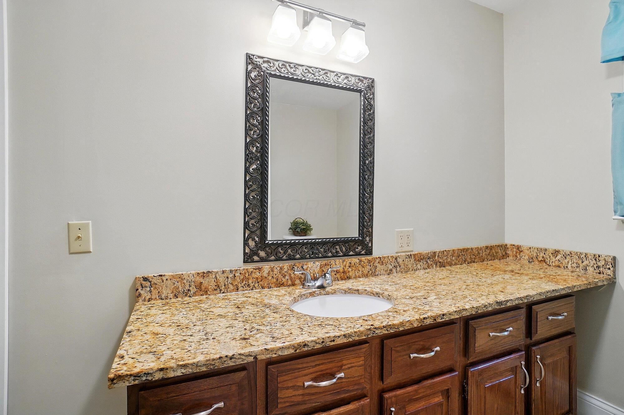 360 N Bird Road, Springfield, Ohio image 22