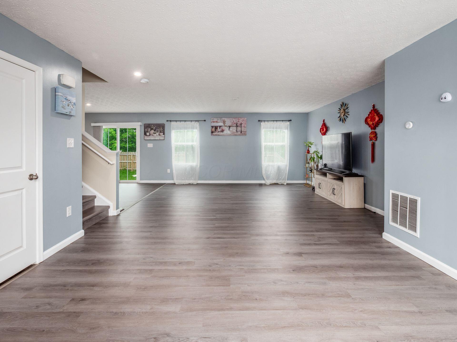 218 Golden Gate Avenue, Springfield, Ohio image 2