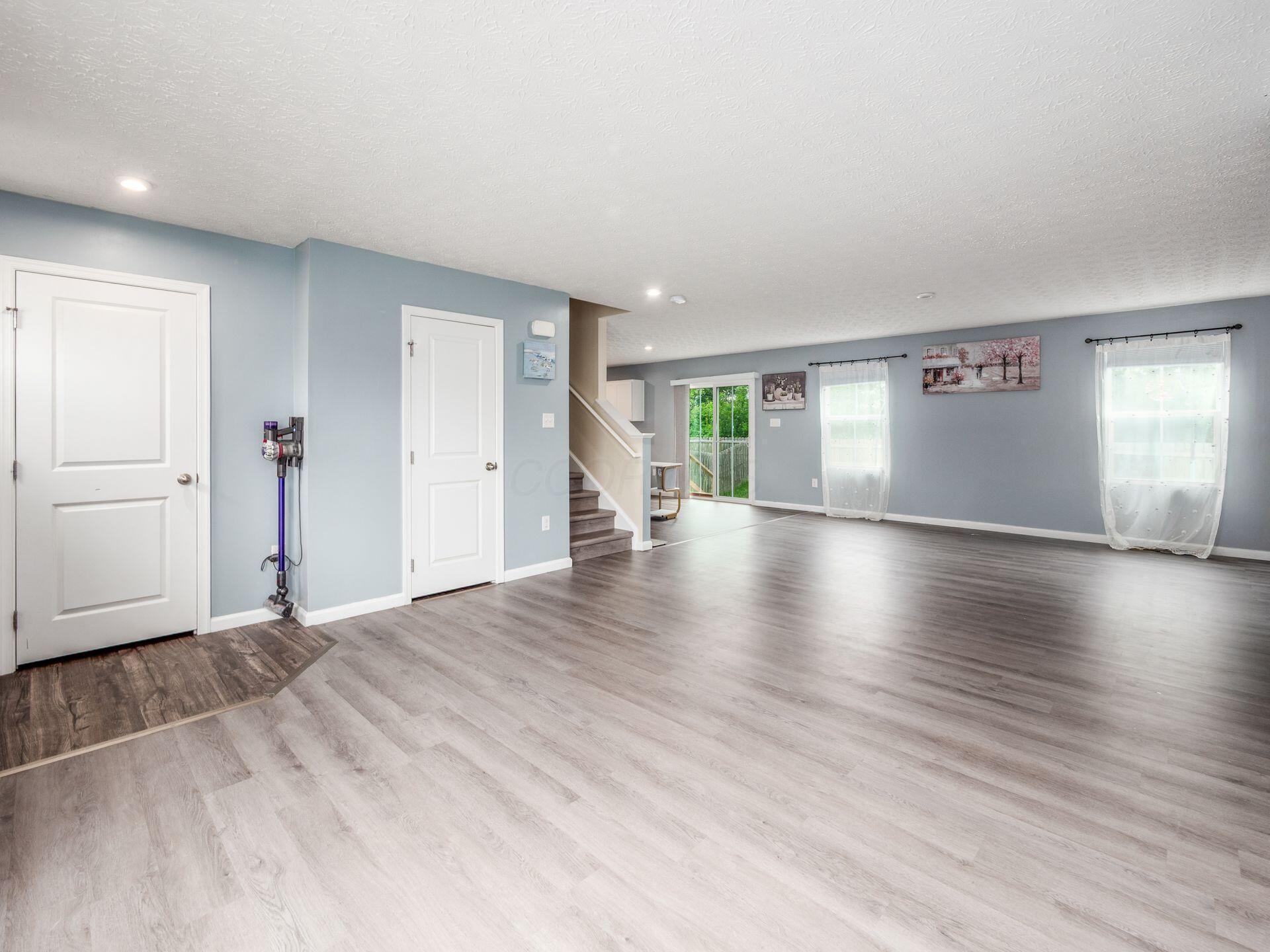 218 Golden Gate Avenue, Springfield, Ohio image 3