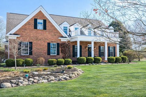 Photo of 736 Arlington Road, Bellefontaine, OH 43311 (MLS # 226006302)