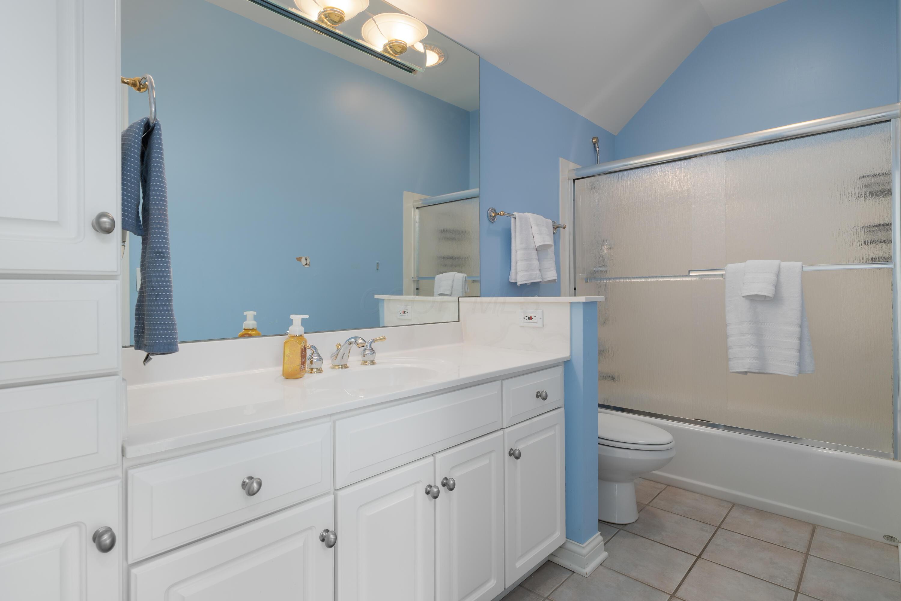 5090 Oakmont Place, Westerville, Ohio image 33