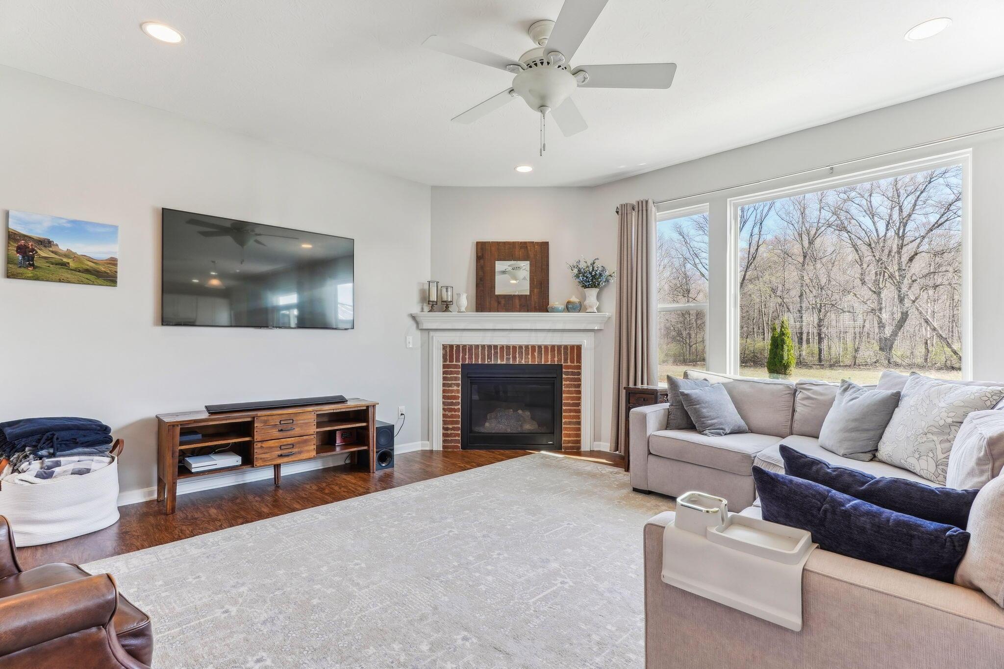 3462 Woodland Drive, Hilliard, Ohio image 10