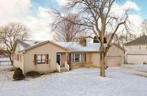 Photo of 14799 Millersburg Road, Danville, OH 43014 (MLS # 226001920)