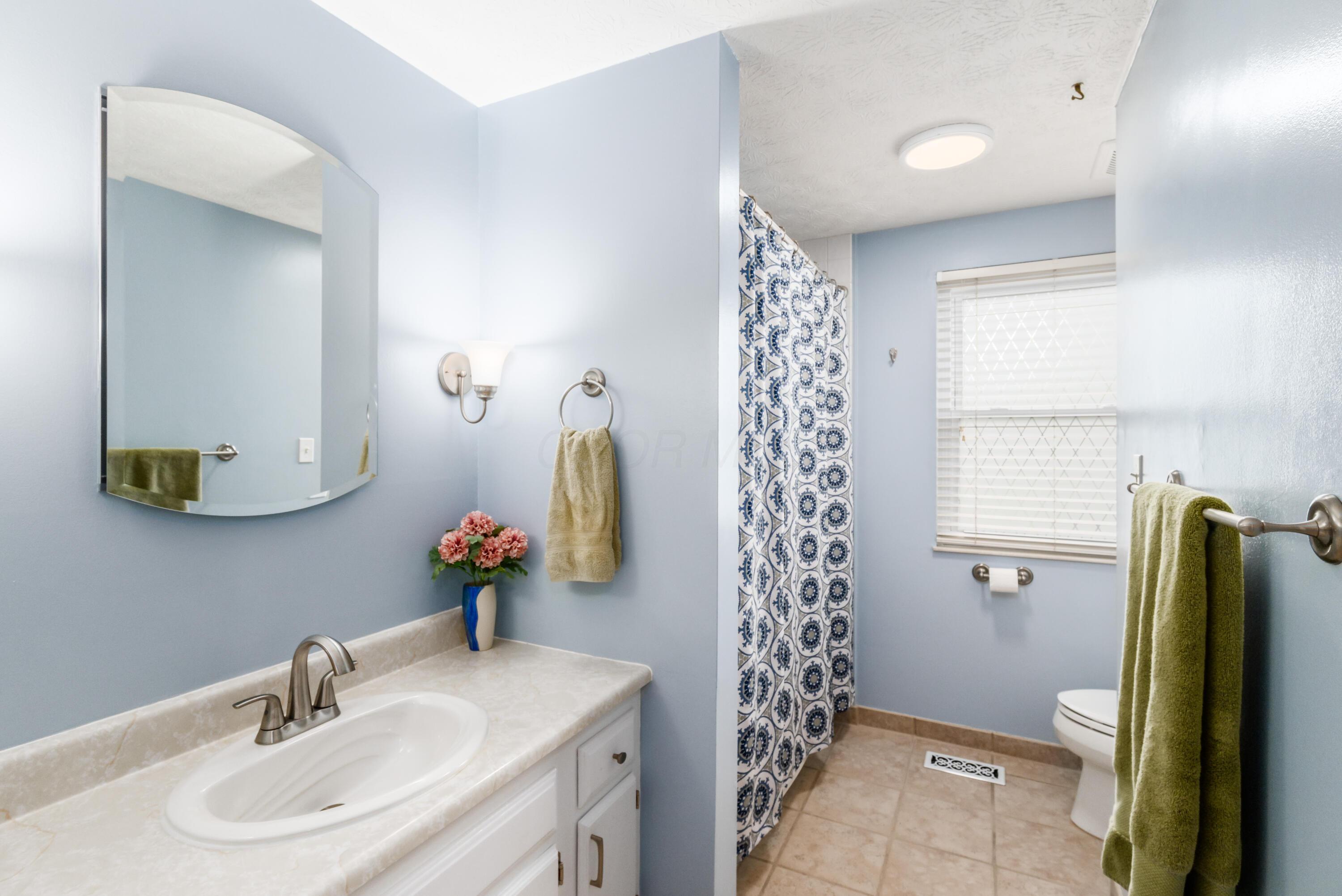 3220 Saybrook Court, Dublin, Ohio image 14