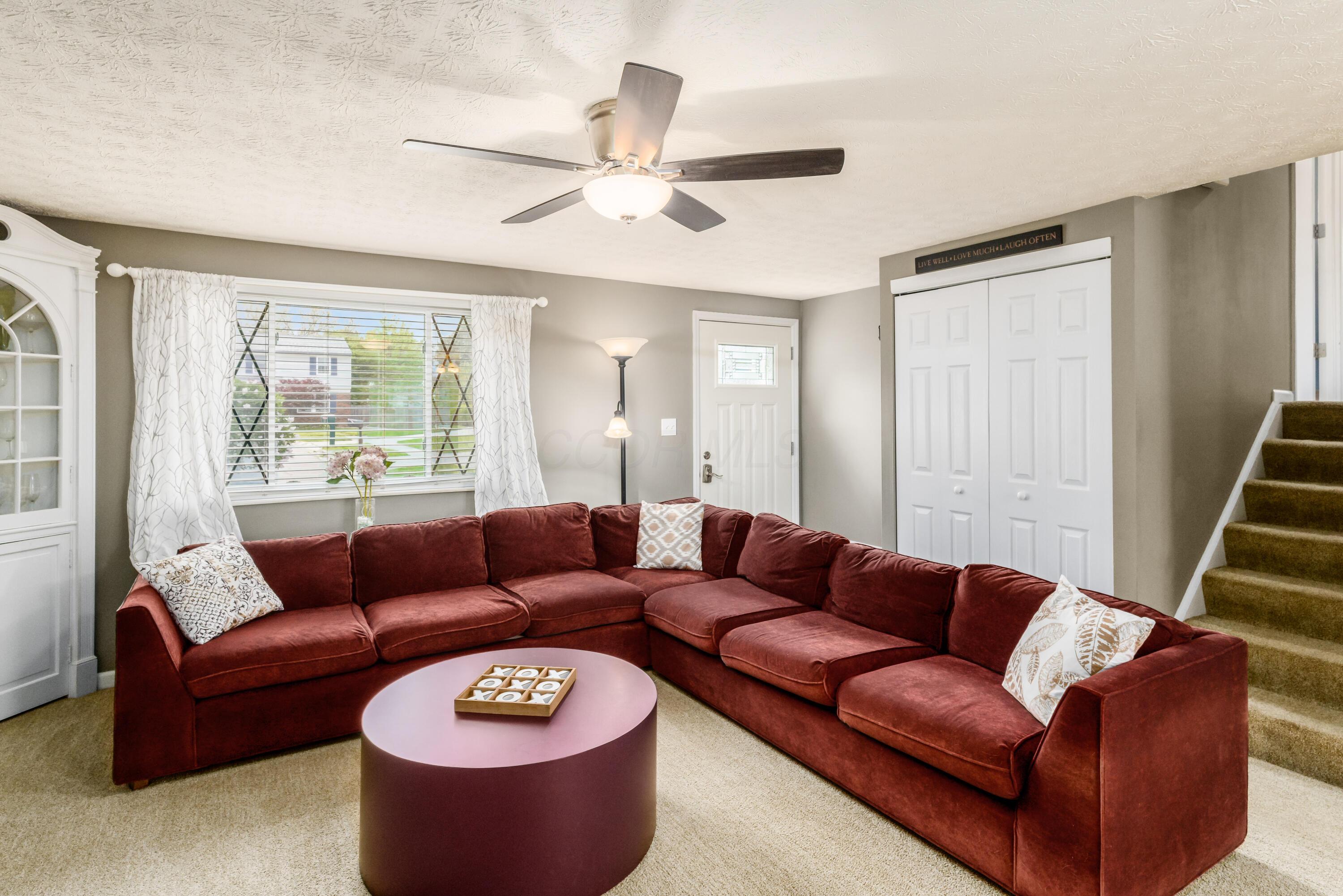 3220 Saybrook Court, Dublin, Ohio image 3