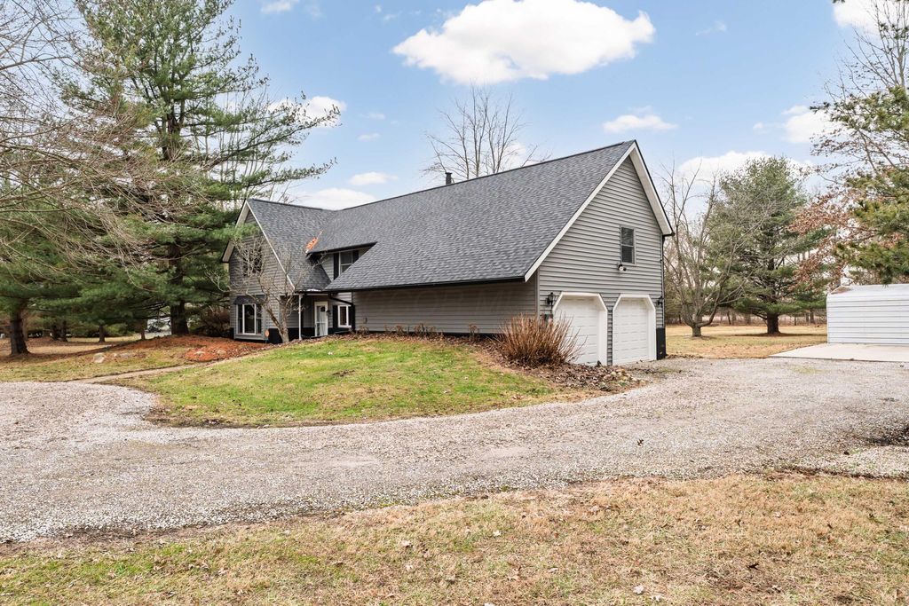 Photo of 385 N Old State Road, Delaware, OH 43015 (MLS # 226001357)