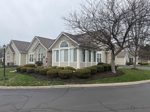 Photo of 6370 Pinehurst Pointe, Westerville, OH 43082 (MLS # 226007450)