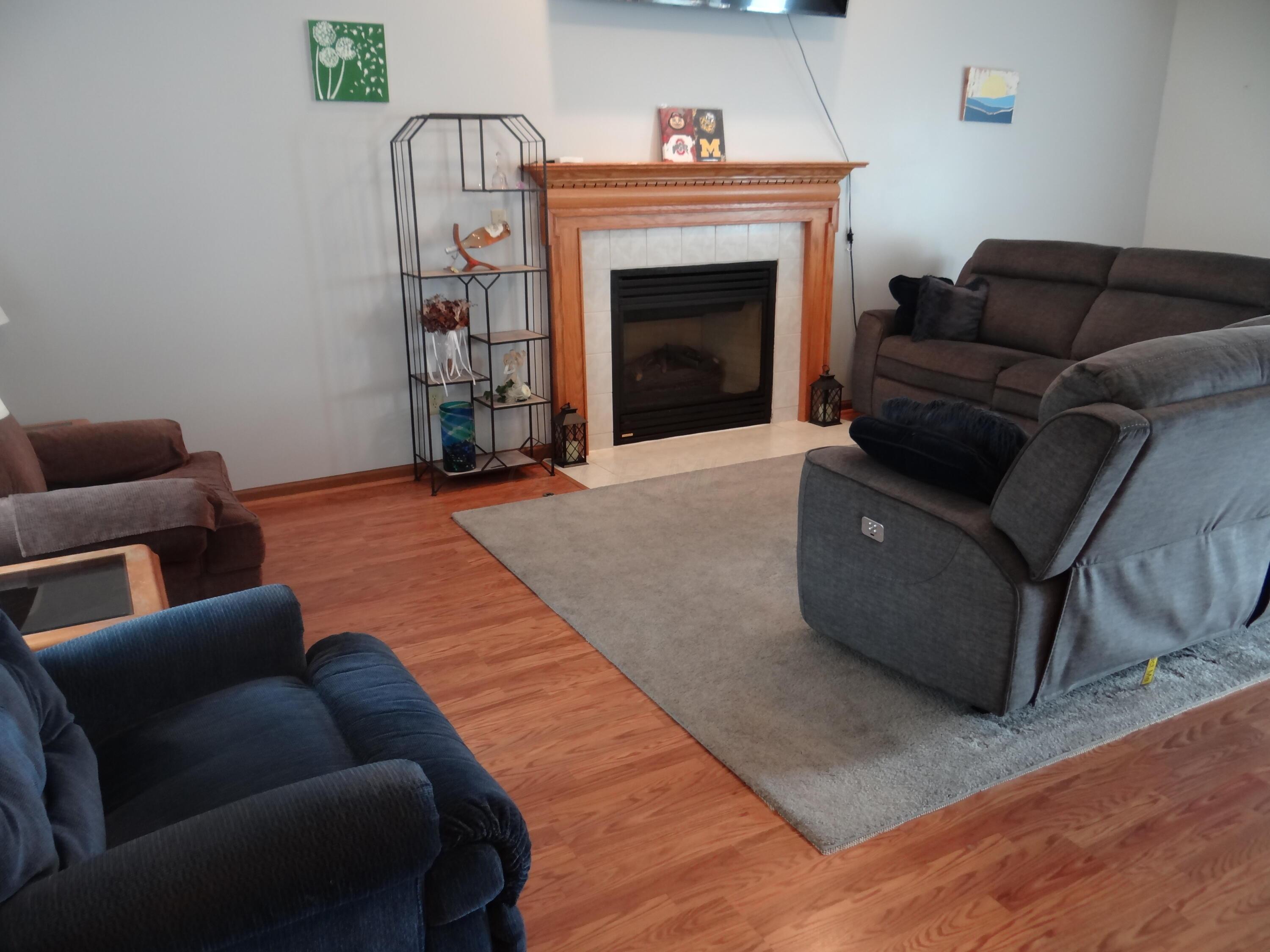 5841 Heirship Court, Hilliard, Ohio image 3