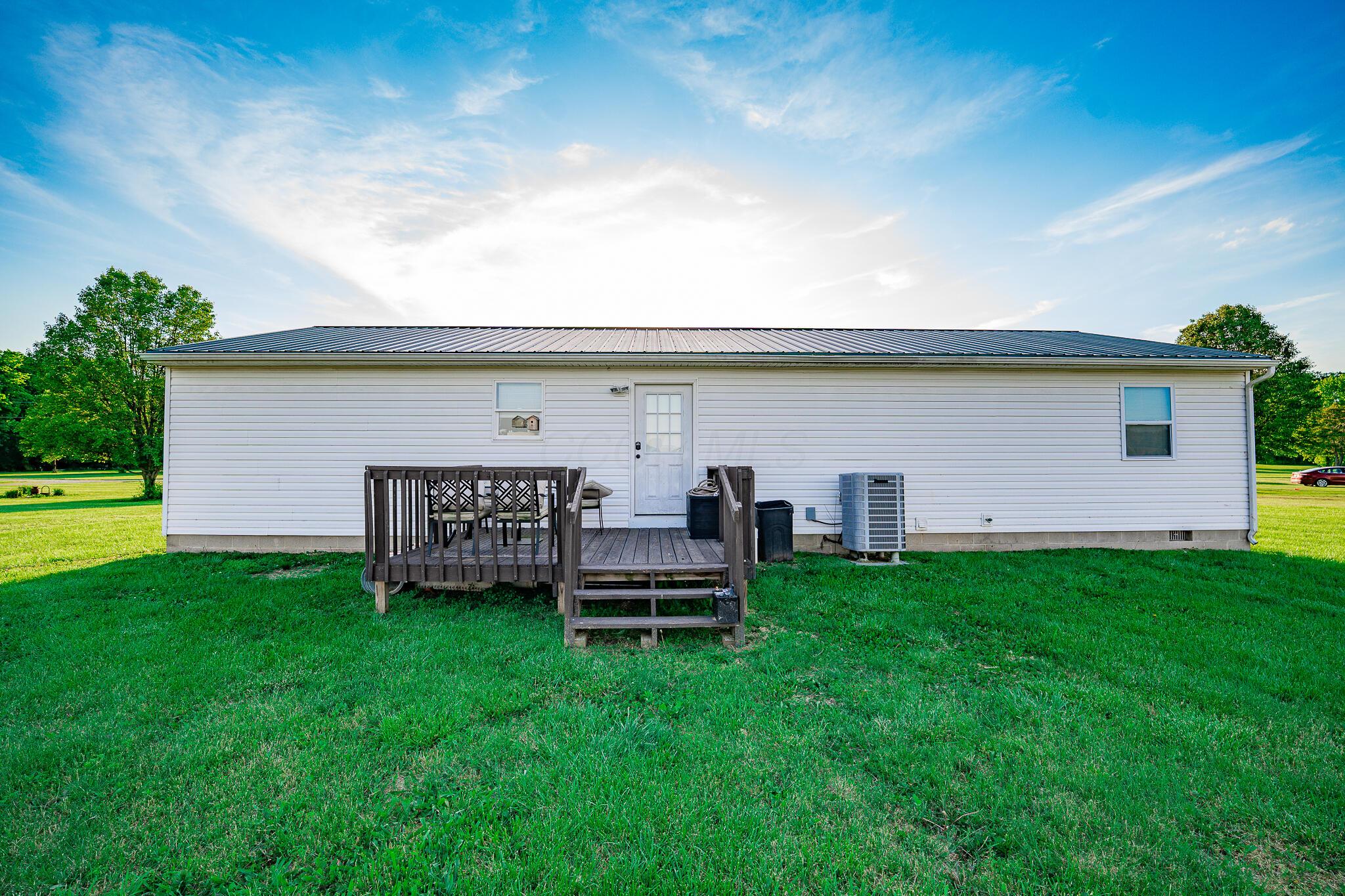 2025 Little Creek Road, Frankfort, Ohio image 5