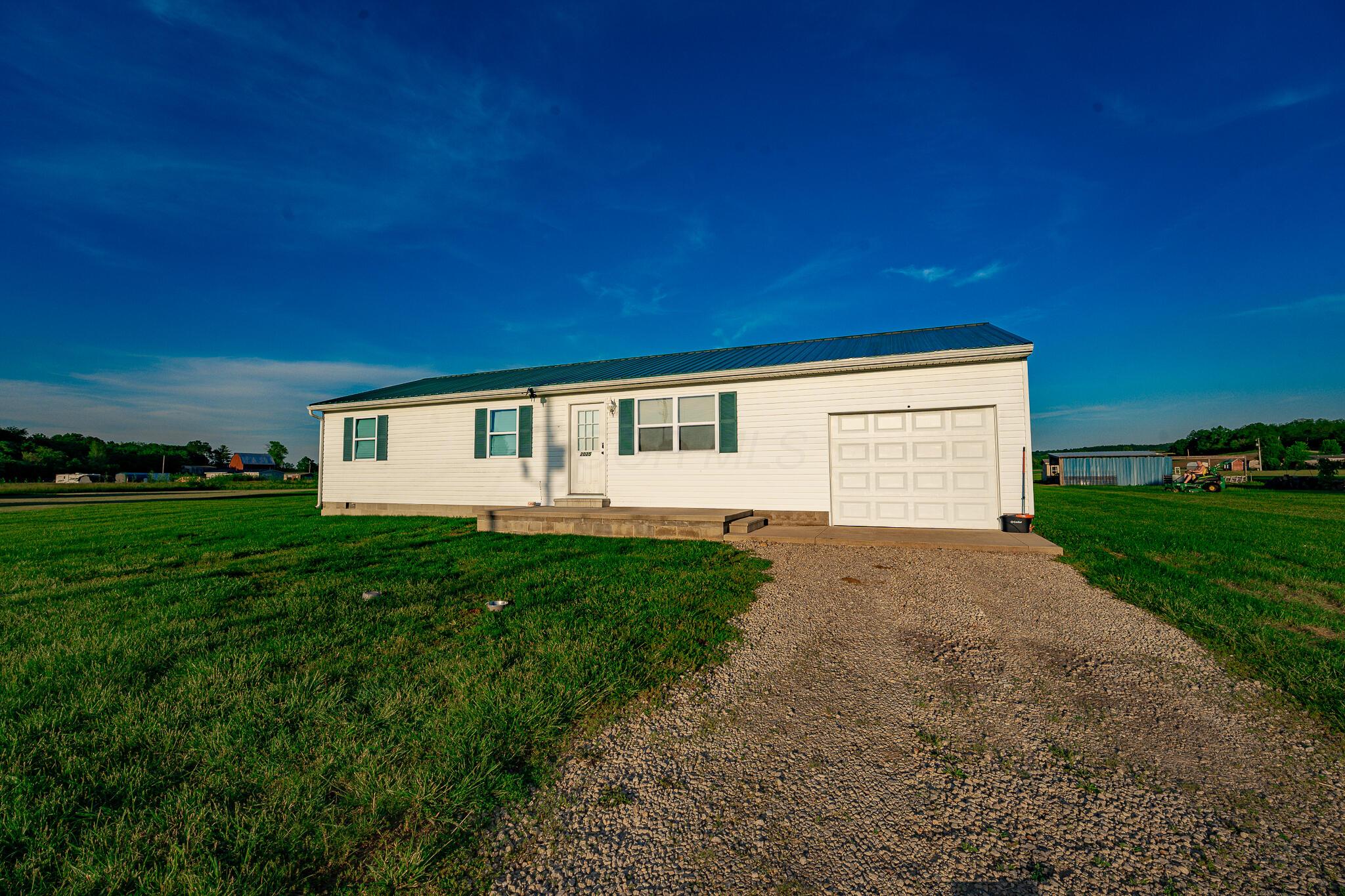 2025 Little Creek Road, Frankfort, Ohio image 3