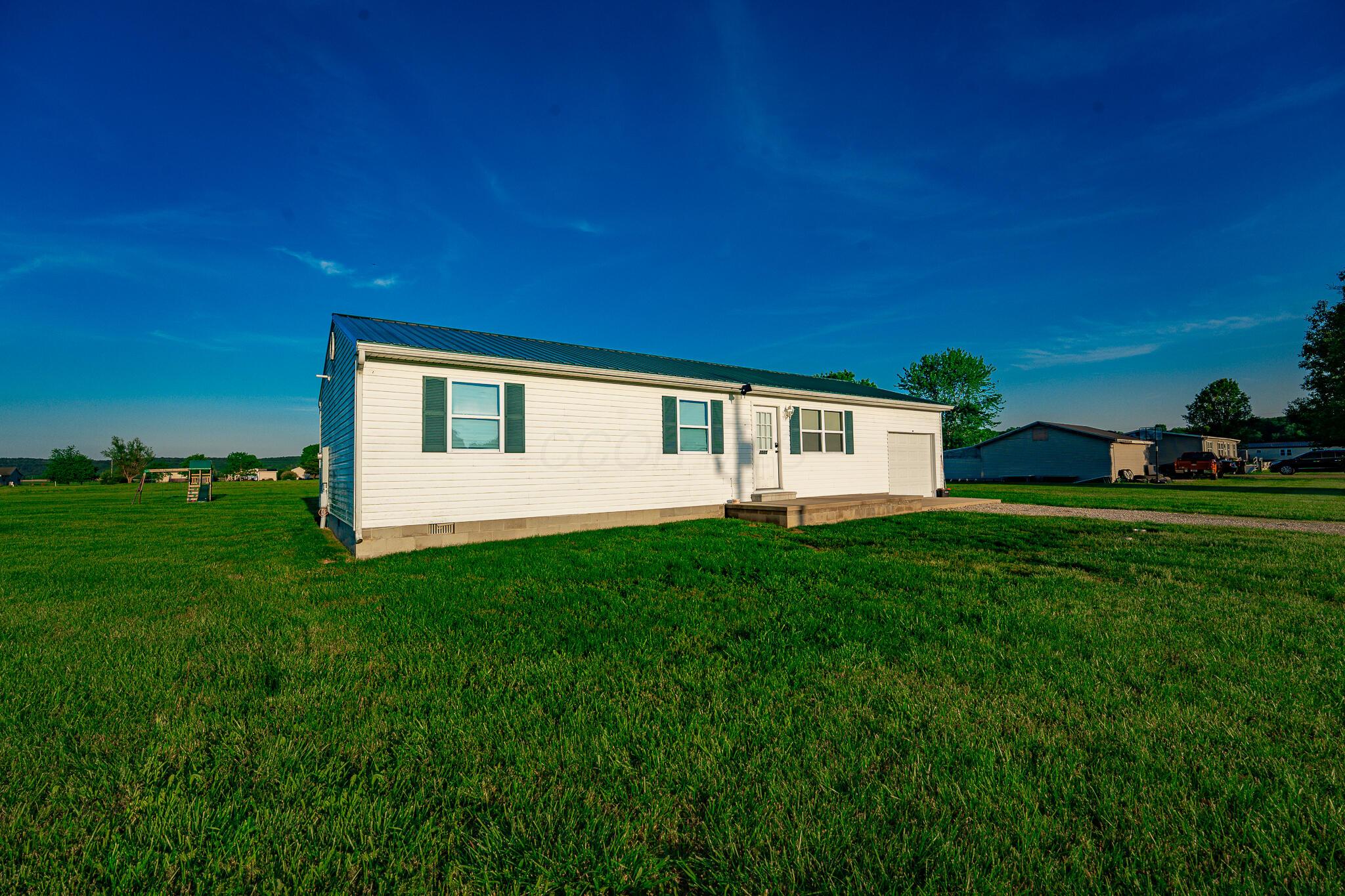 2025 Little Creek Road, Frankfort, Ohio image 1