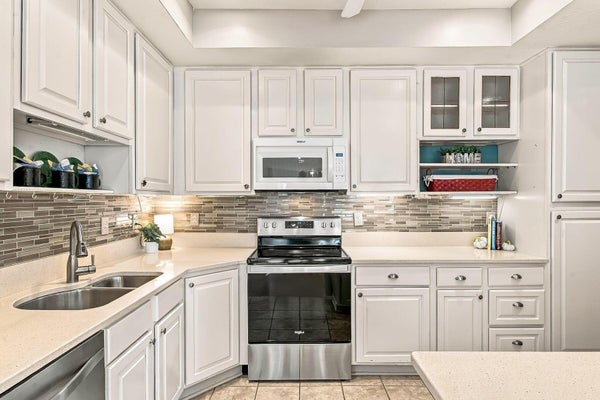 2045 DRY CREEK PL, GROVE CITY, OH 43123 - Image d996ccff04e2e5fe195fc0fe15ee4211/1162962788