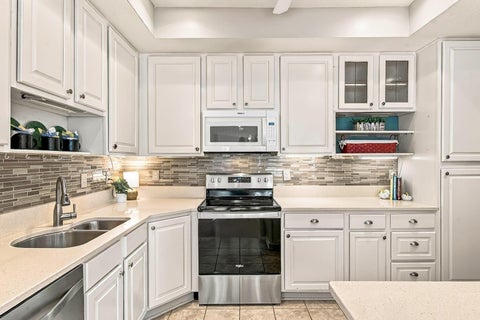 Photo of 2045 Dry Creek Place, Grove City, OH 43123 (MLS # 226038240)