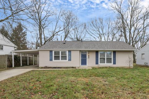Photo of 438 Benson Drive, Groveport, OH 43125 (MLS # 225046227)
