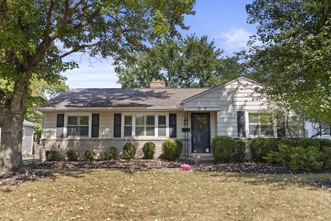 Photo of 2628 Nottingham Road, Columbus, OH 43221 (MLS # 225035551) Photo of 2628 Nottingham Road, Columbus, OH 43221 (MLS # 225035551)