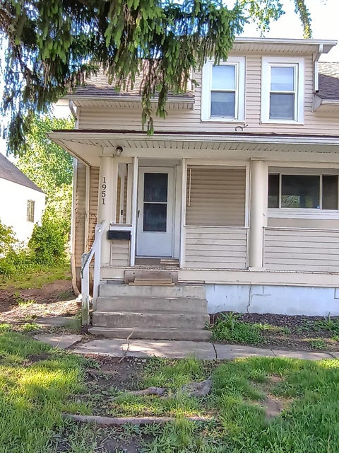 Homes For Sale - 1951 Aberdeen Avenue<br/> Franklin County, Columbus, OH 43211