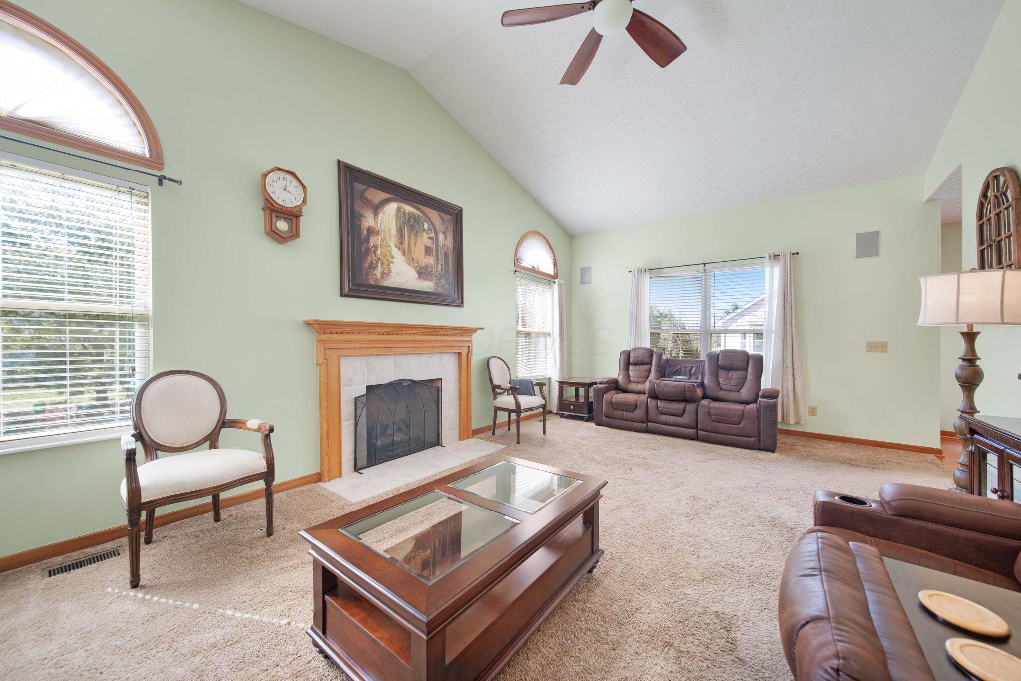 6121 Temple Ridge Drive, Hilliard, Ohio image 17