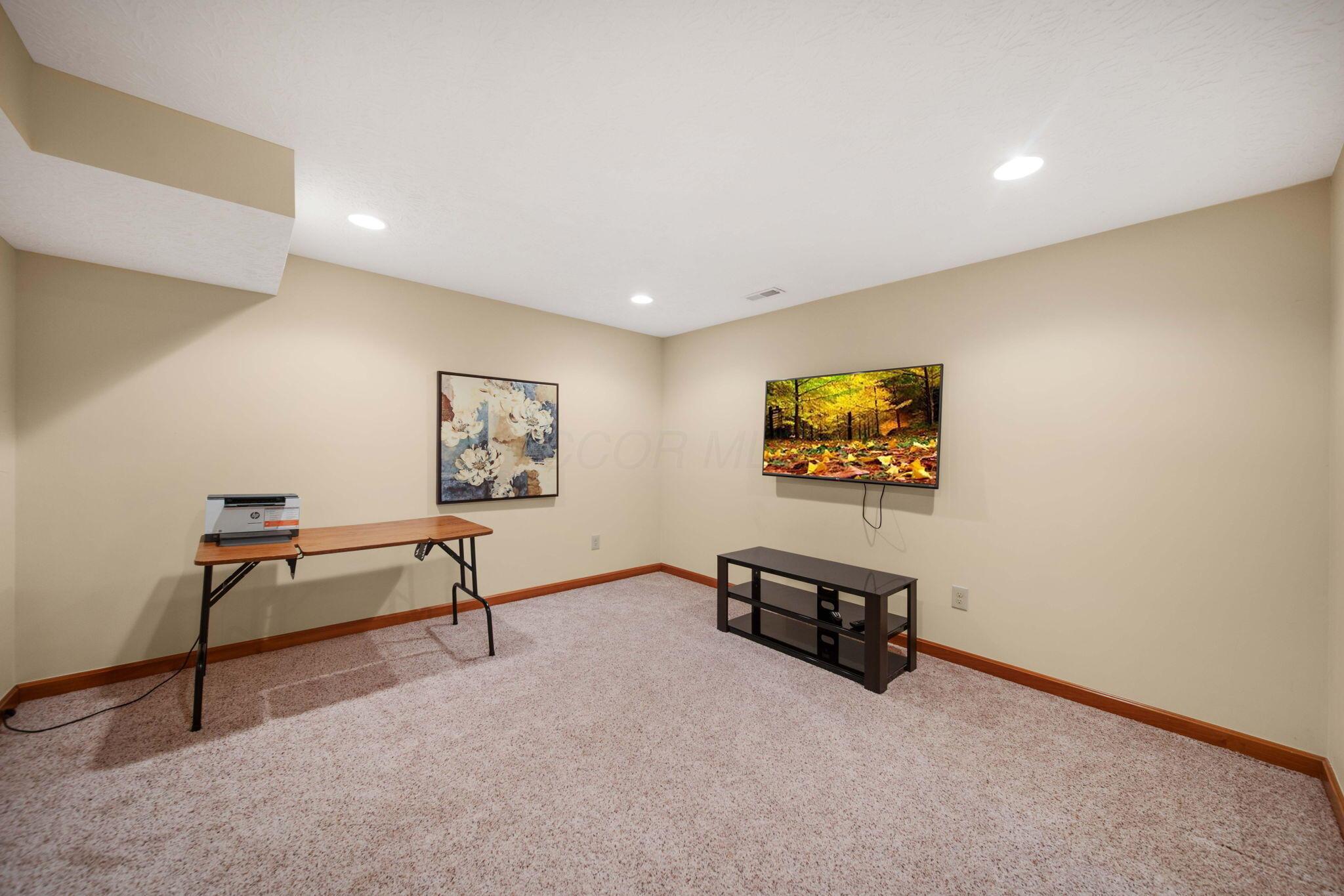 6121 Temple Ridge Drive, Hilliard, Ohio image 42