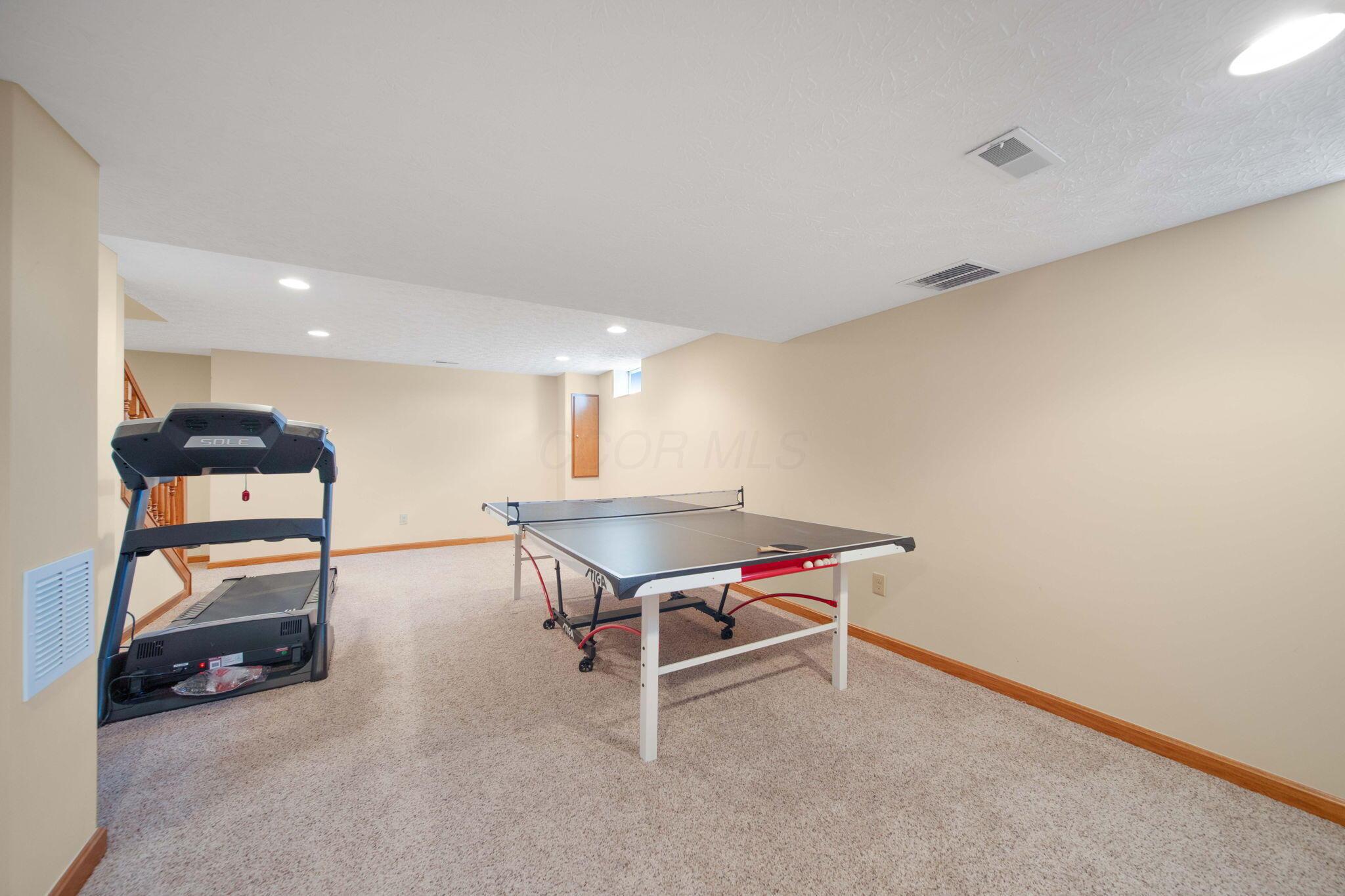 6121 Temple Ridge Drive, Hilliard, Ohio image 40