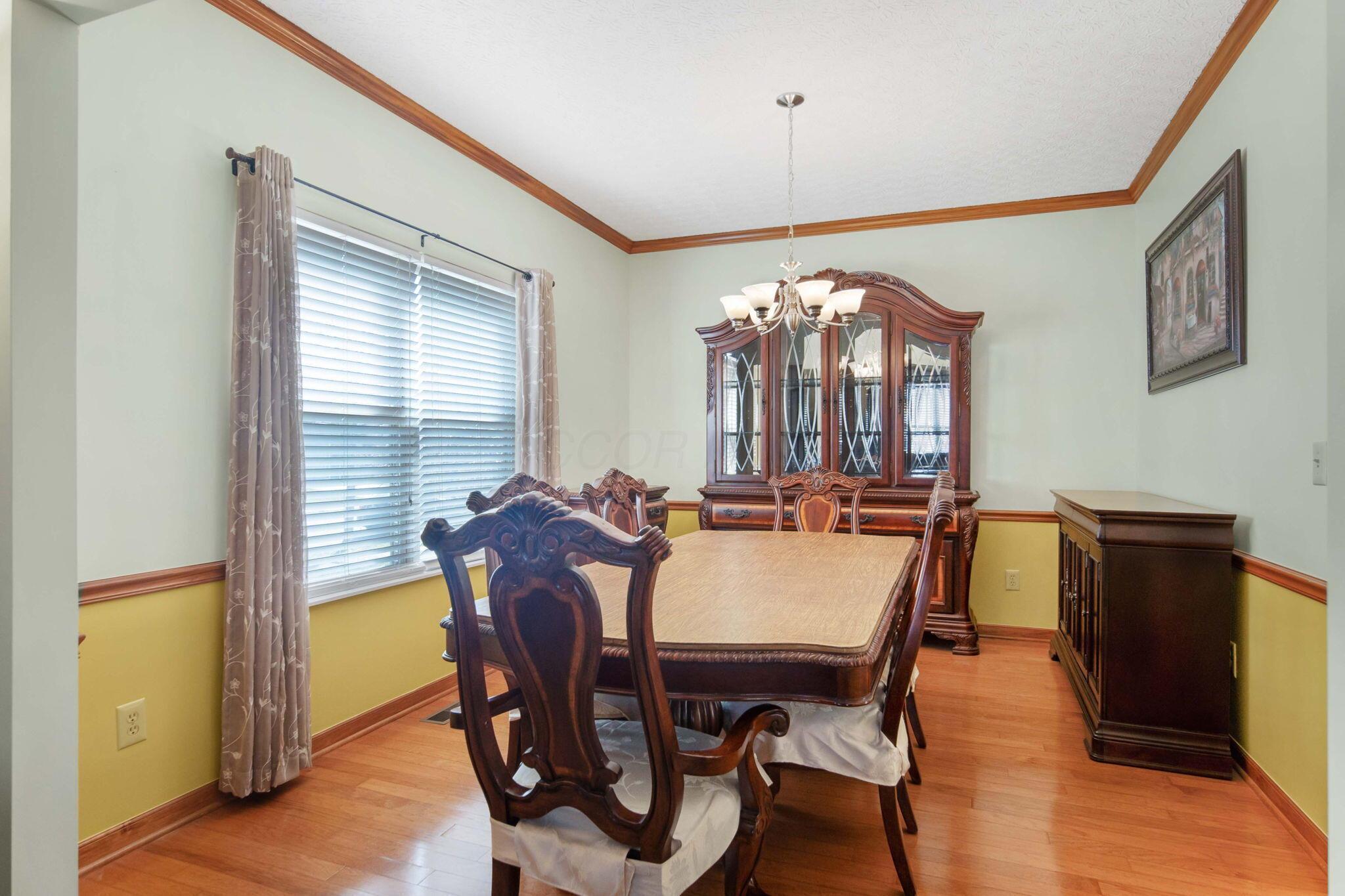 6121 Temple Ridge Drive, Hilliard, Ohio image 9