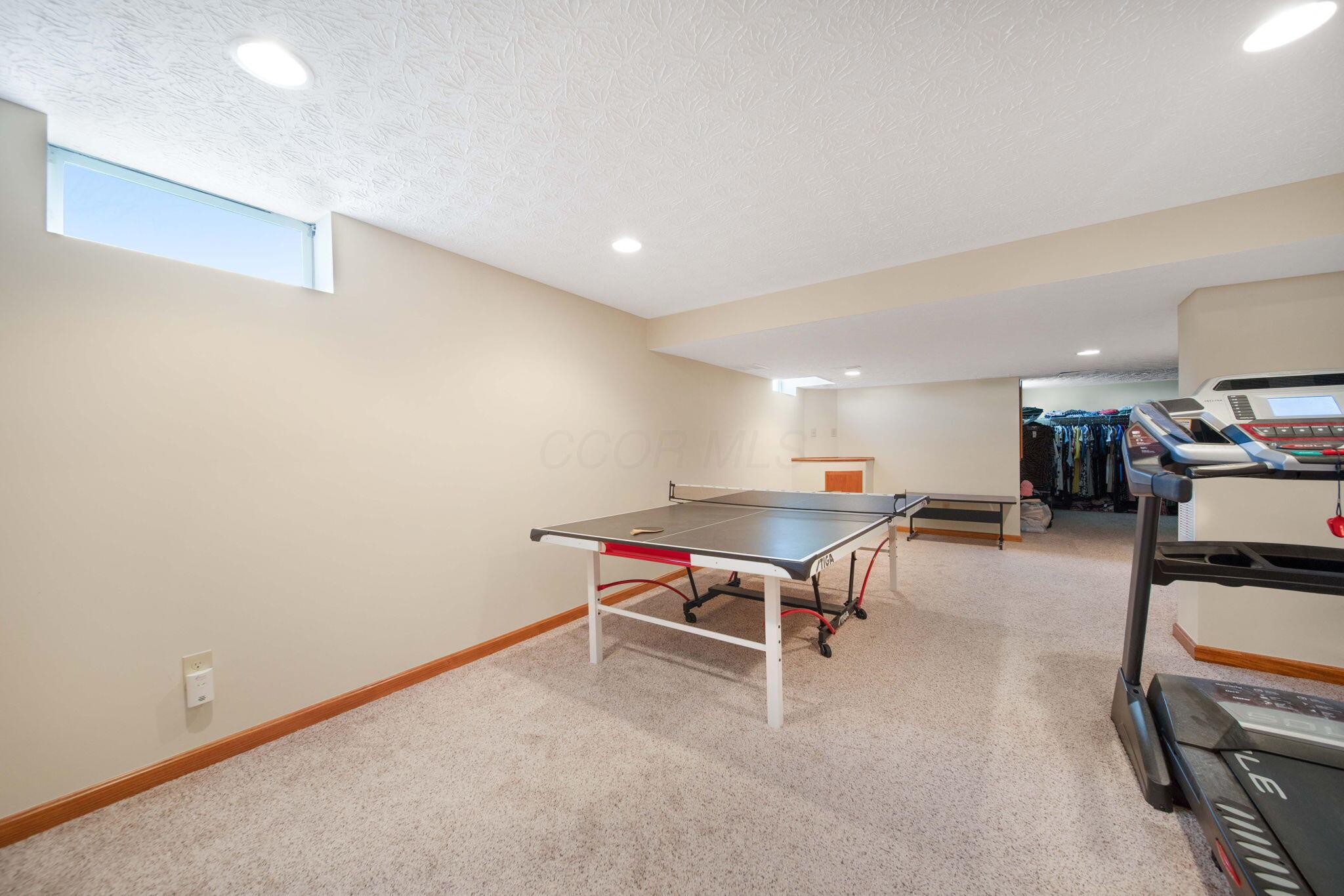 6121 Temple Ridge Drive, Hilliard, Ohio image 39