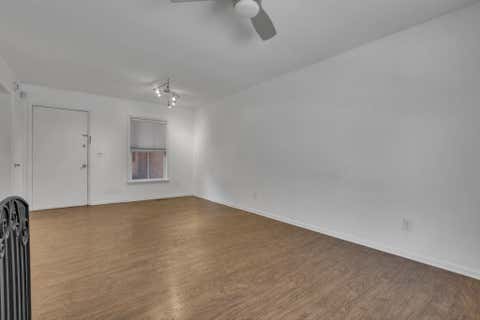Tiny photo for 249 E Kossuth Street C #C, Columbus, OH 43206 (MLS # 226026633)