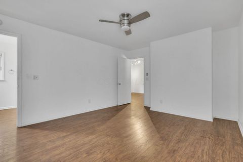 Tiny photo for 249 E Kossuth Street C #C, Columbus, OH 43206 (MLS # 226026633)
