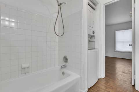 Tiny photo for 249 E Kossuth Street C #C, Columbus, OH 43206 (MLS # 226026633)